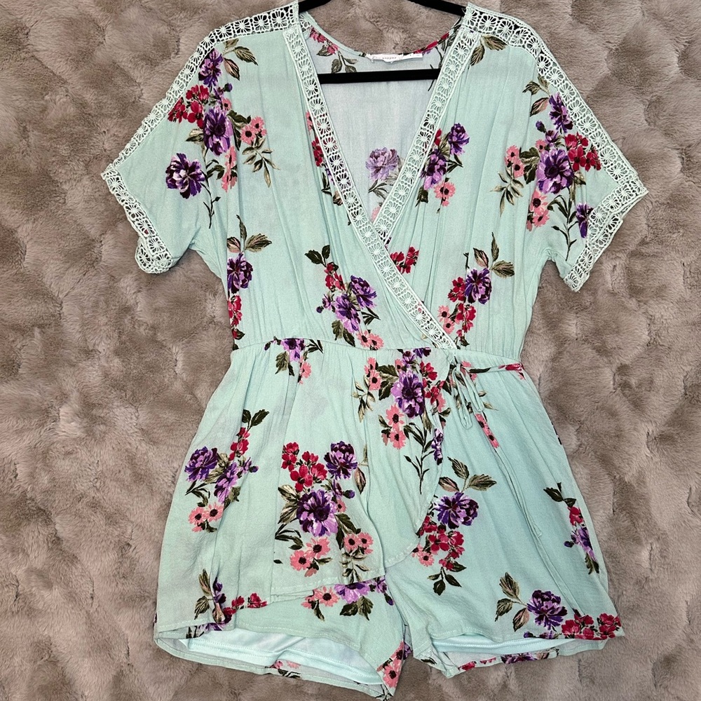 Blu pepper green floral romper. Size large